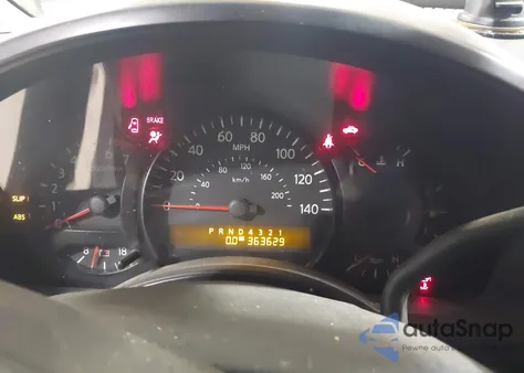 2004 Nissan Titan Xe из США, поврежденный, VIN 1N6AA07BX4N551468